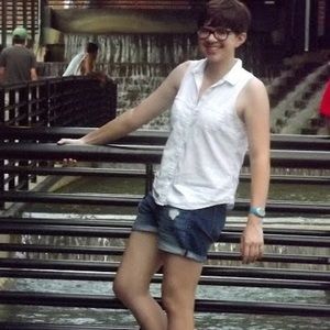 Meet your Posher, Helen